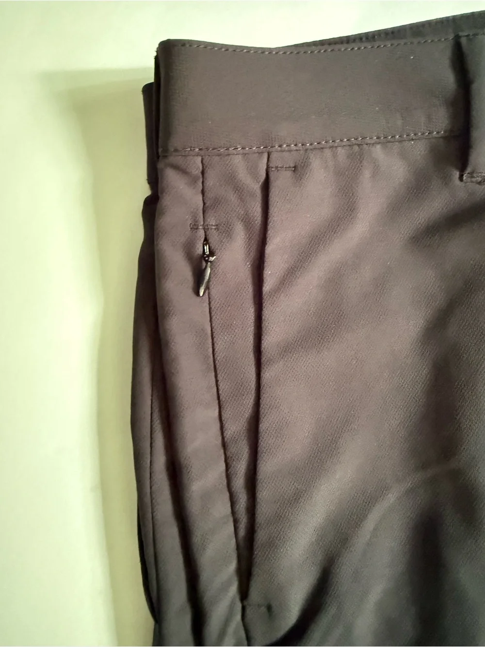 Banana Republic Mens Slim Fit Flat Front Pants in  Black  Size 30 X 30 NWOT
